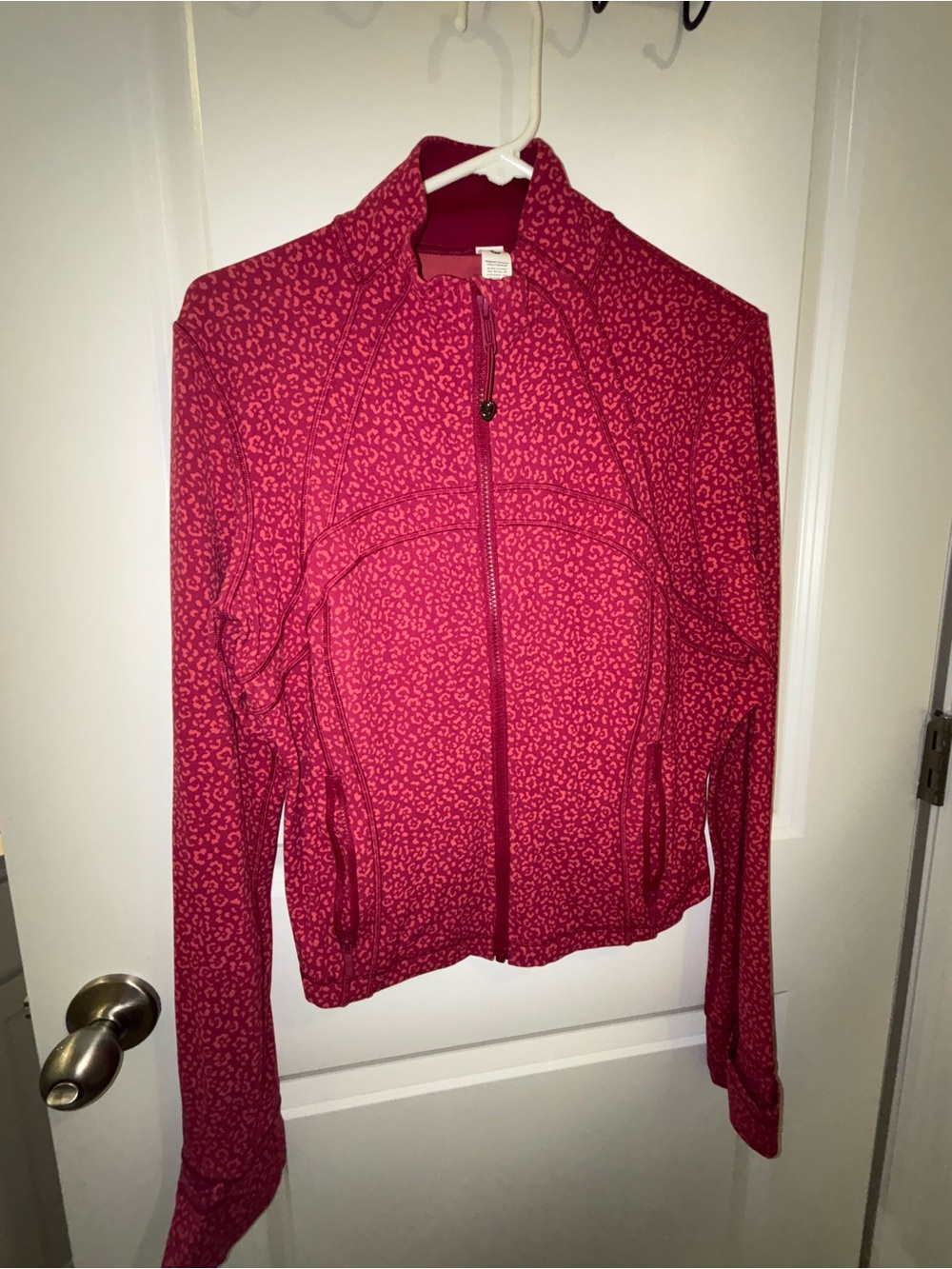 Lululemon Define crop jacket nulu Women's Pink Patterned Zip-Up Jacket